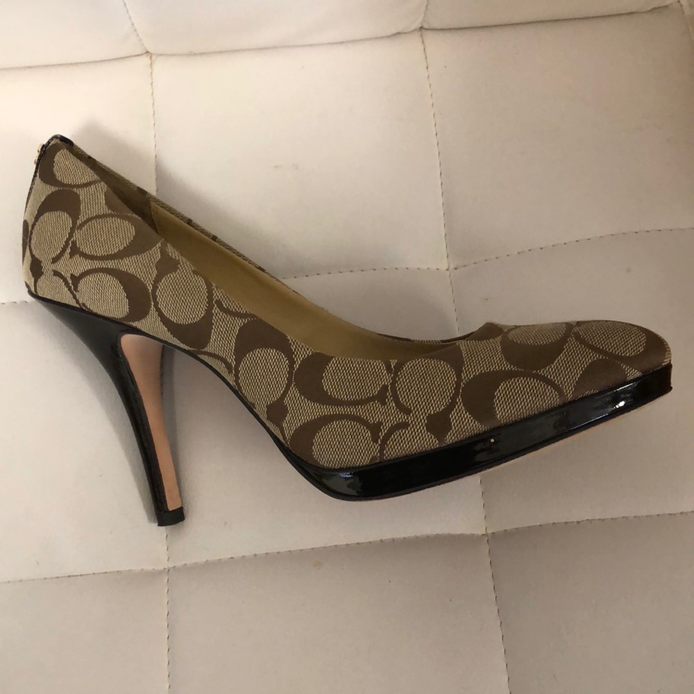 Coach Pumps - Picture 8 of 8